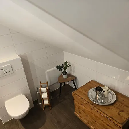 15 Minutes Walk From Granasen Center בית אירוח *